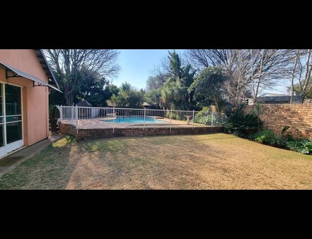 5 BEDROOM HOUSE FOR SALE IN WIERDA PARK